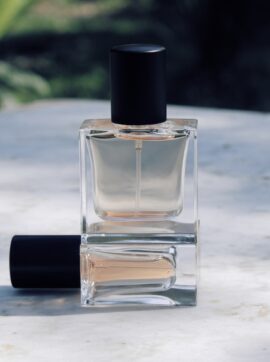 clove oil uses for perfumery, clove oil uses in personal care, agarwood essential oil supplier, agarwood oil uses for what, agarwood oil uses for spiritual