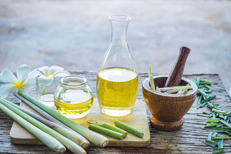 lemongrass essential oil, lemongrass pure essential oils, cymbopogon citratus oil, edible lemongrass oil, wholesale essential oils
