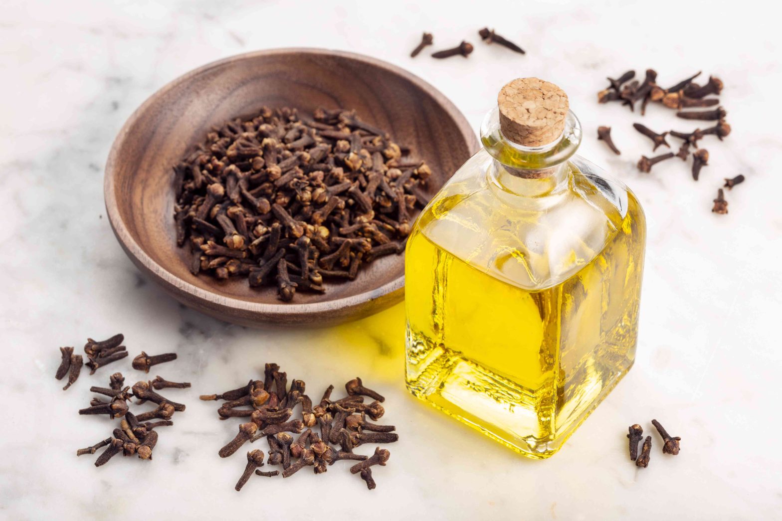 clove oil, myths, debunked, fiction