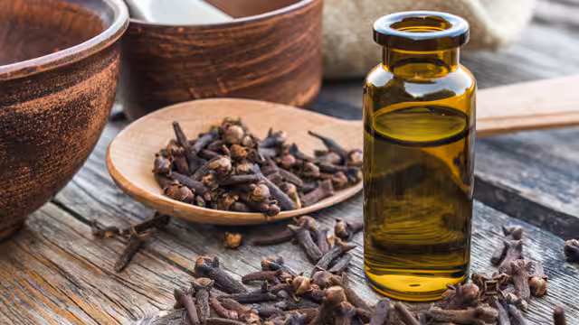 clove oil, myths, debunked, fiction