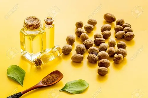 myristica fragrans oil