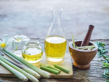 lemongrass essential oil, lemongrass pure essential oils, cymbopogon citratus oil, edible lemongrass oil, wholesale essential oils