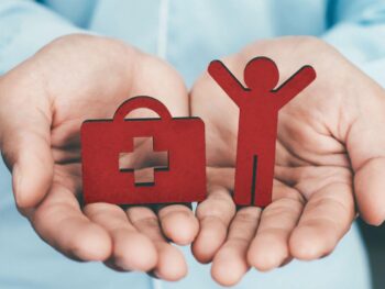 clove oil, benefits of cloves, cloves for weight loss, clove for high blood pressure, clove for sore throat