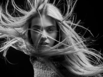 agarwood, agarwood oil, perfume, fragrance