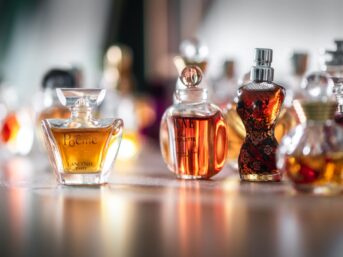 patchouli oil blends for patchouli perfume, patchouli oil for skin, patchouli oil for hair