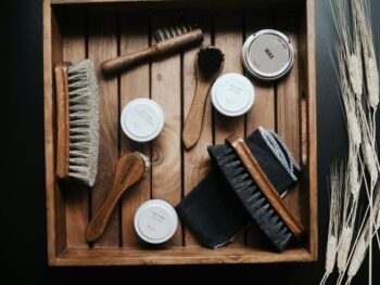 brown and black brush