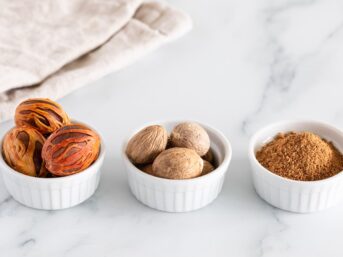 nutmeg, nutmeg oil, fresh nutmeg, whole nutmeg